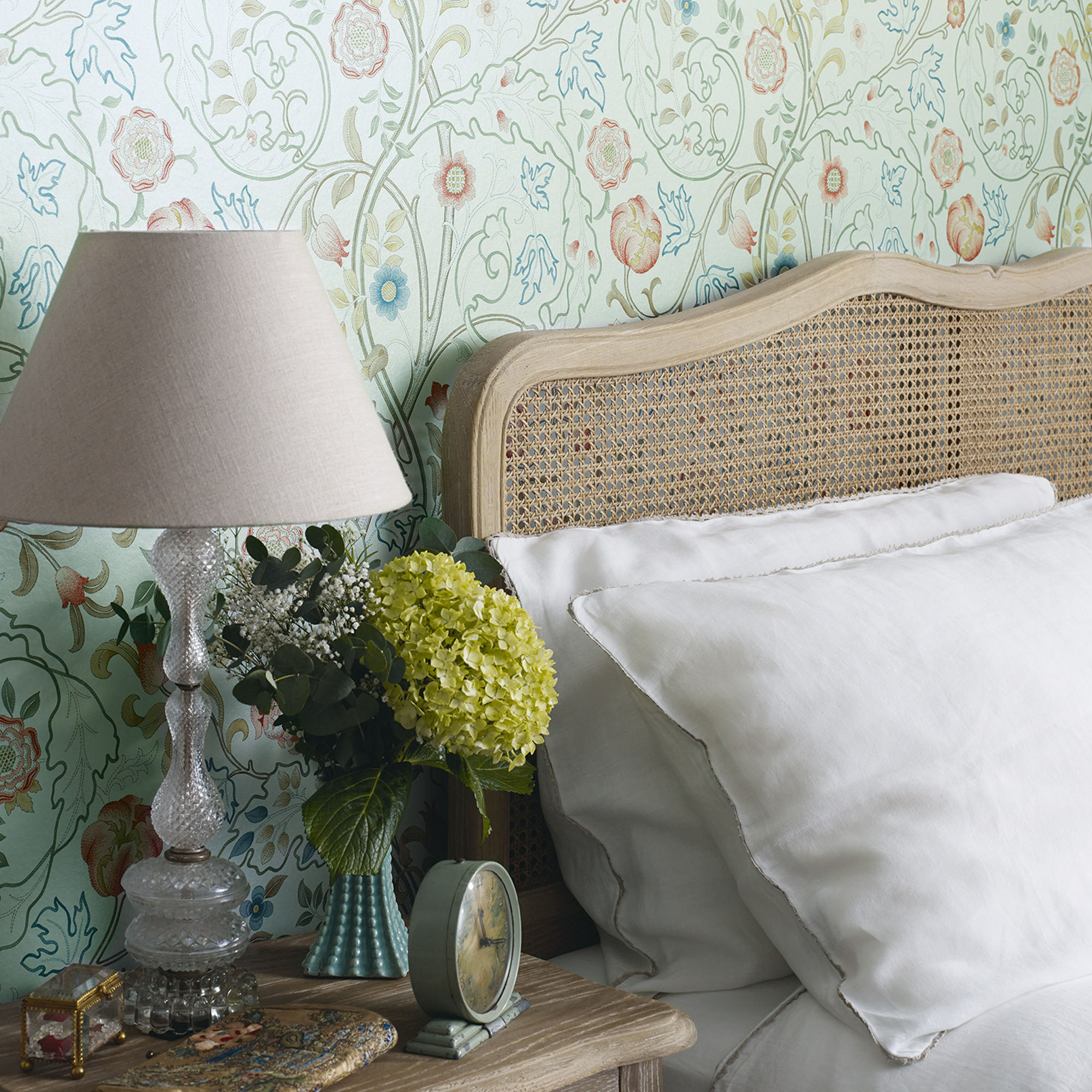 Обои Morris Archive Wallpapers III Mary Isobel 214731 фото в интерьере